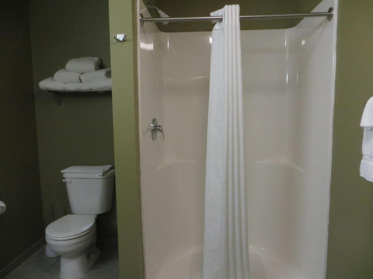 Cranberry Country Lodge — photo 17