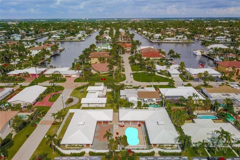 Image: Dolphin Isles Resort