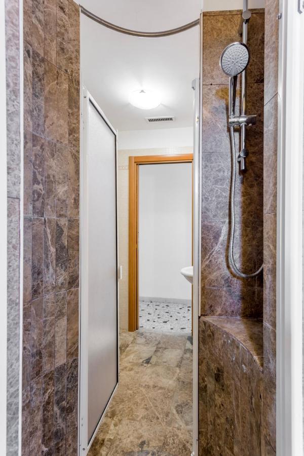 AmoRoma Home - 3