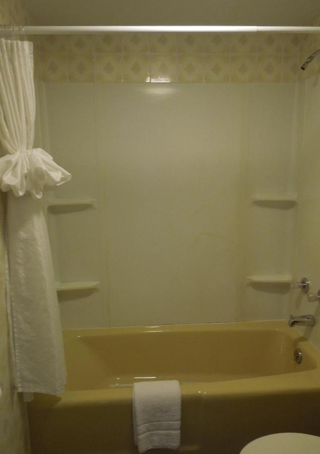 Pines Motel — photo 21