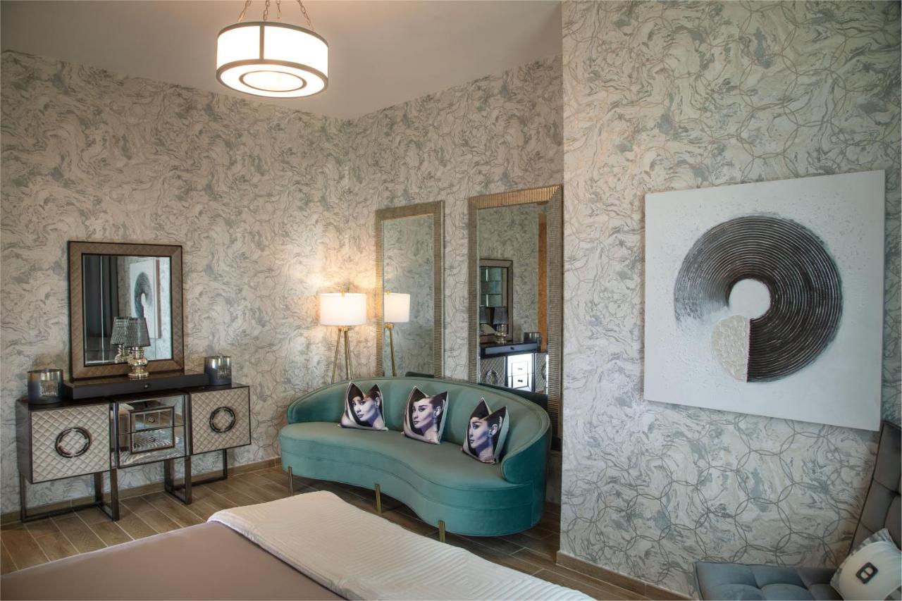 Royal Club By RVHR, Noora Tower, Al Habtoor City, Business Bay - 2