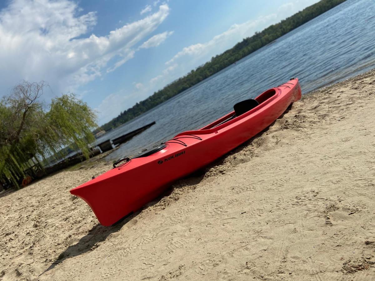 Beach: Мини-отель на Яхт-клуб Бомбардир