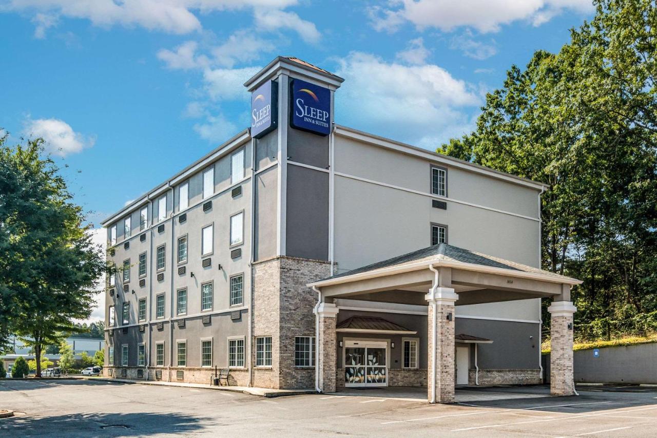 Image: Sleep Inn & Suites At Kennesaw State University