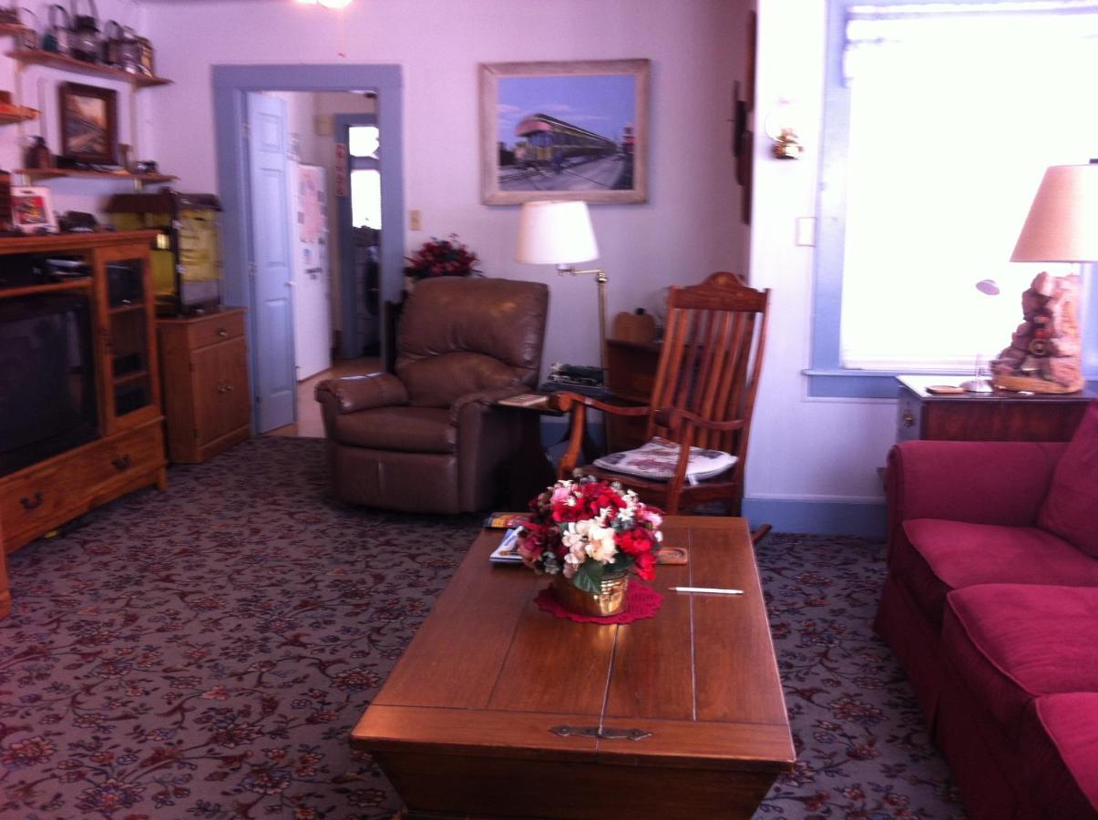 Pullman House Inn — photo 12