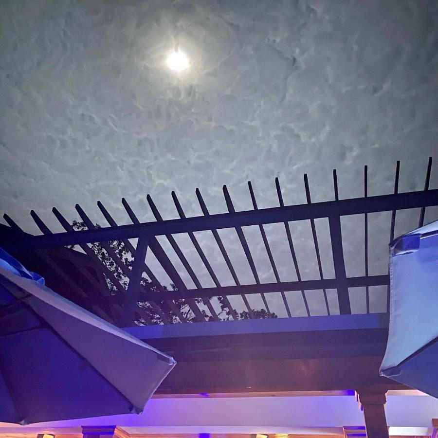 Blue Skies Beach Resort - 5