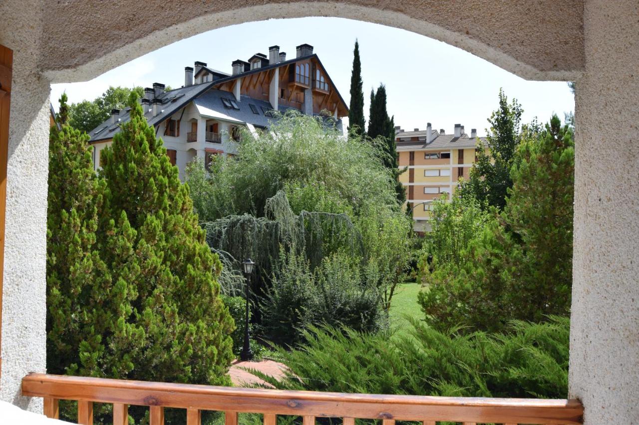 COQUETO APARTAMENTO i Jaca – uppdaterade priser för 2022