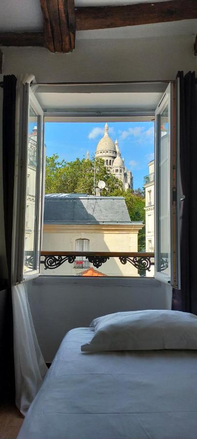 Le Village Montmartre