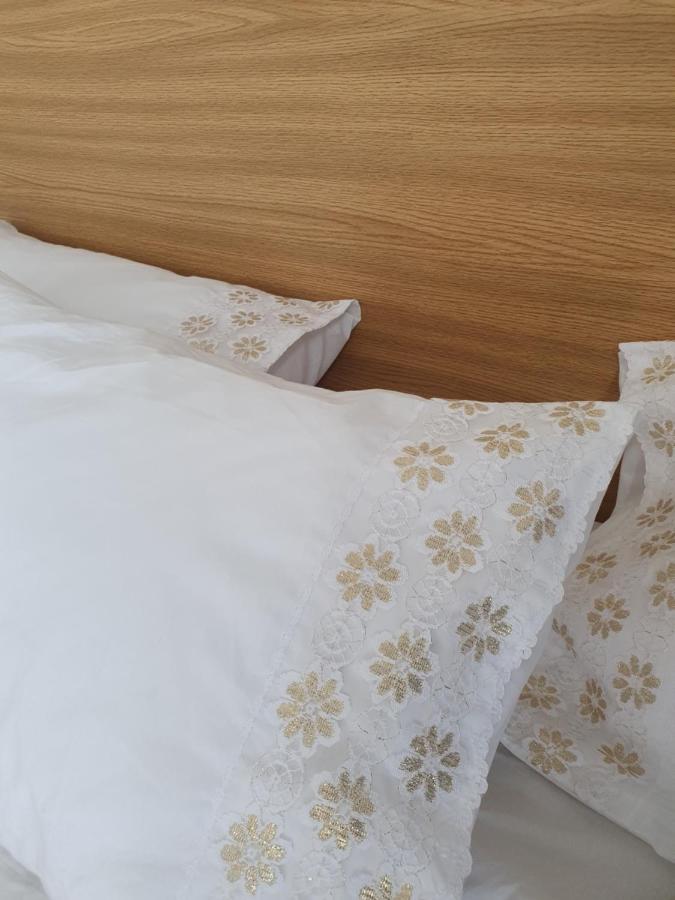 Damask Rose, Lebanese Guest House photo