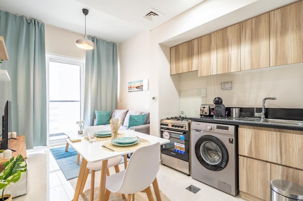 Apartment Primestay - Damac Hills Golf Vita, Dubai, UAE - Booking.com