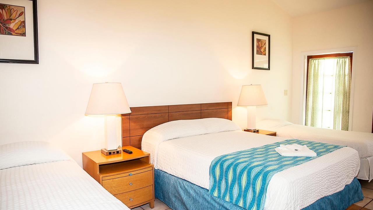Orange Hill Beach Inn photo