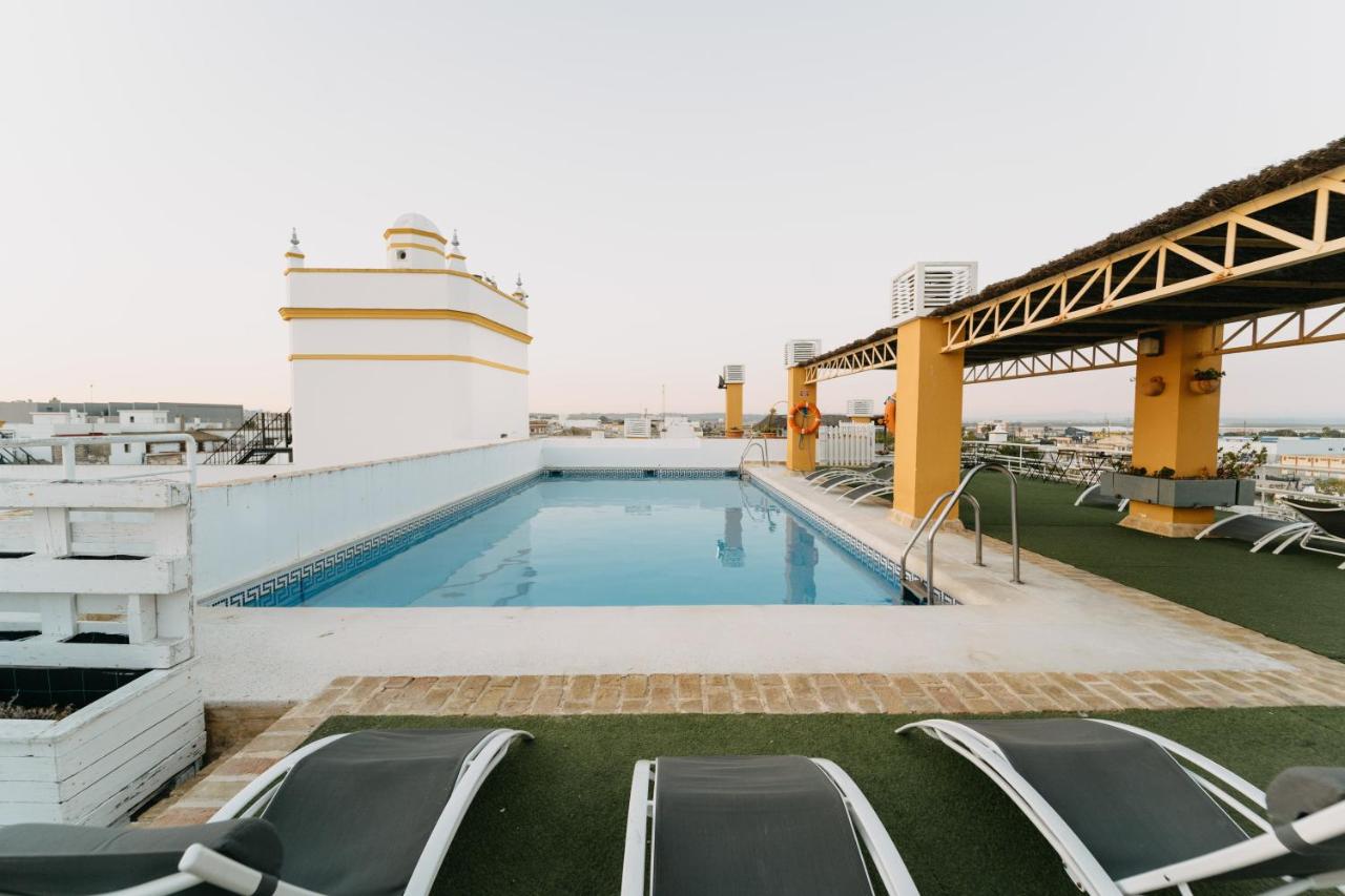 Rooftop swimming pool: Soho Boutique Puerto
