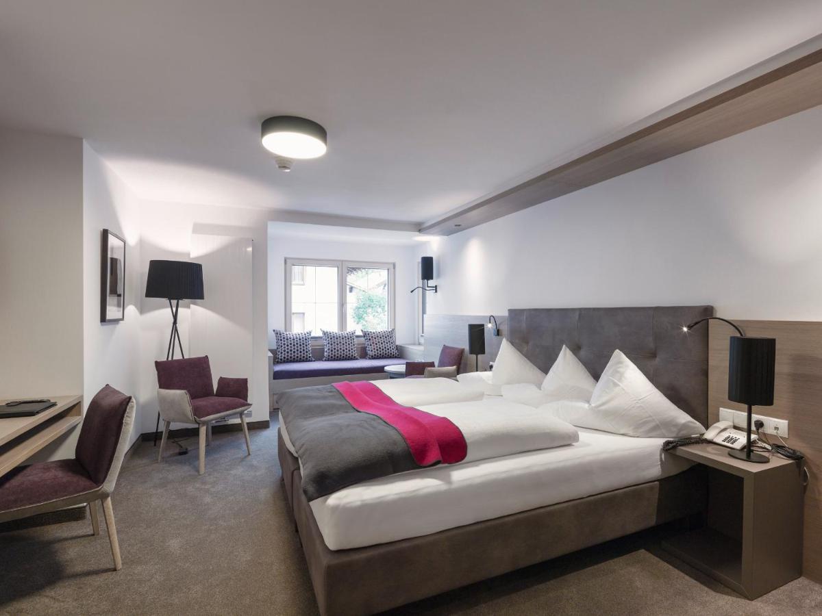 Фото Quality Hosts Arlberg - Hotel Goldenes Kreuz B&B