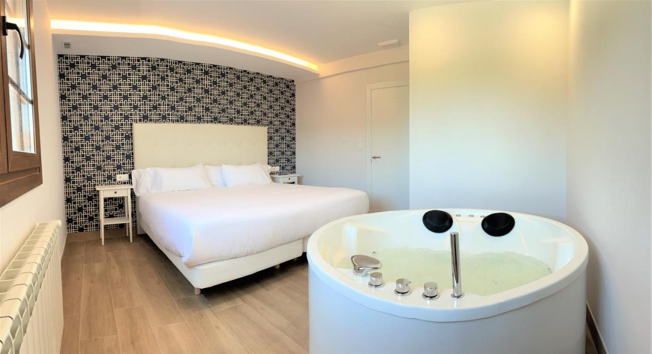 VILAR DE LEMA, Muxia – Updated 2022 Prices