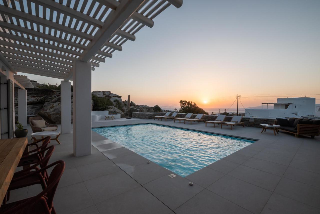 Villa Petra Mare above Mykonos town Private pool