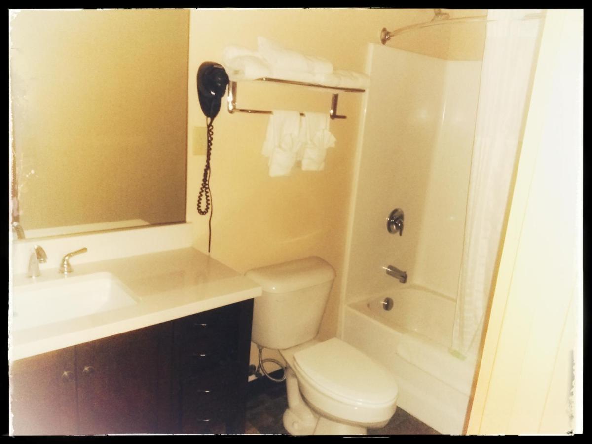 The Sunset Inn — photo 22