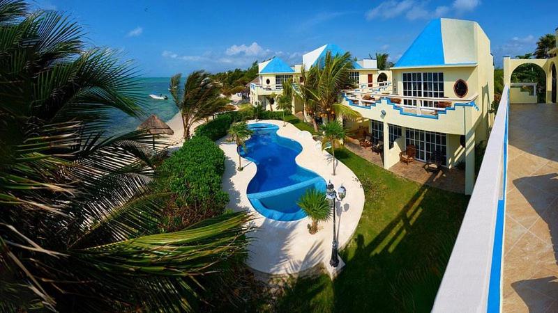Image: Tulum casa cenote