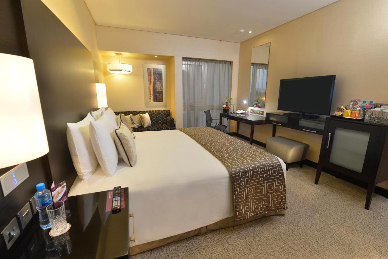 Crowne Plaza Bahrain, an IHG Hotel photo