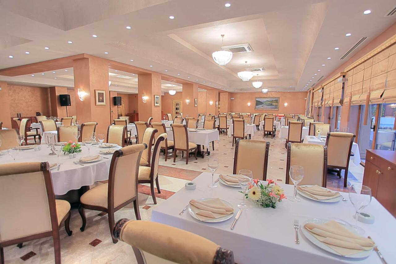 Lake Palace Baku photo