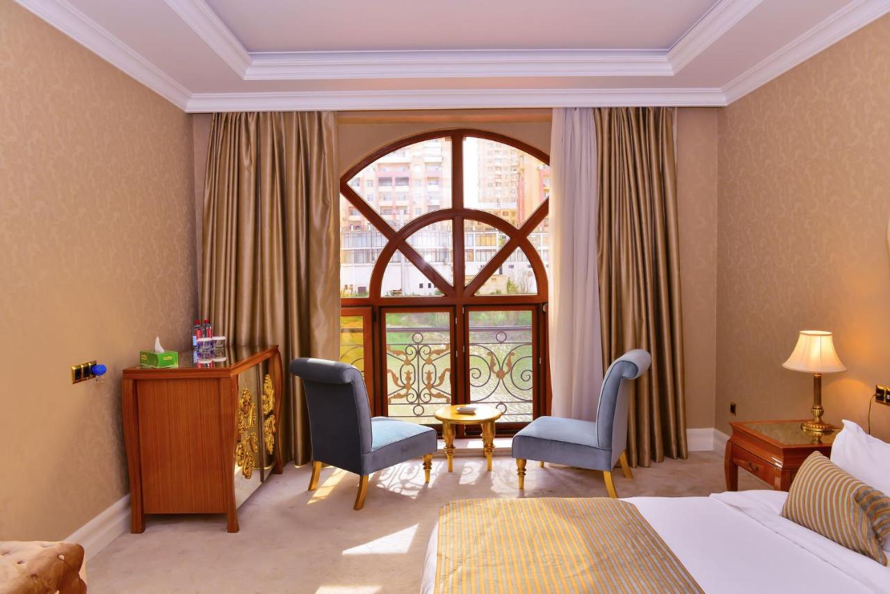 Lake Palace Baku photo