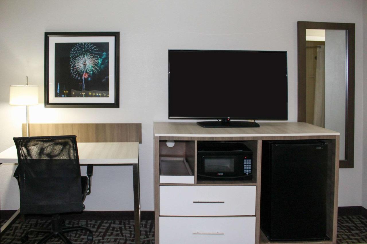 Quality Inn Athens I-65 / Huntsville Area West photo