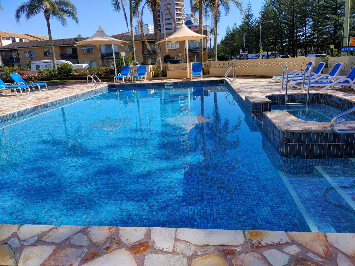 Southern Cross Beachfront Holiday Apartments photo