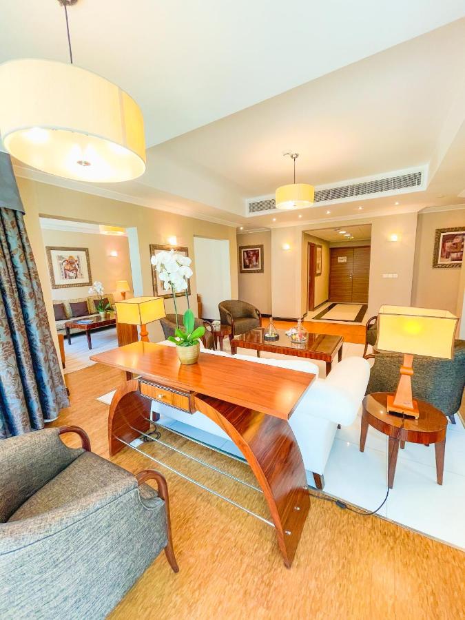 Swissôtel Al Murooj Dubai photo