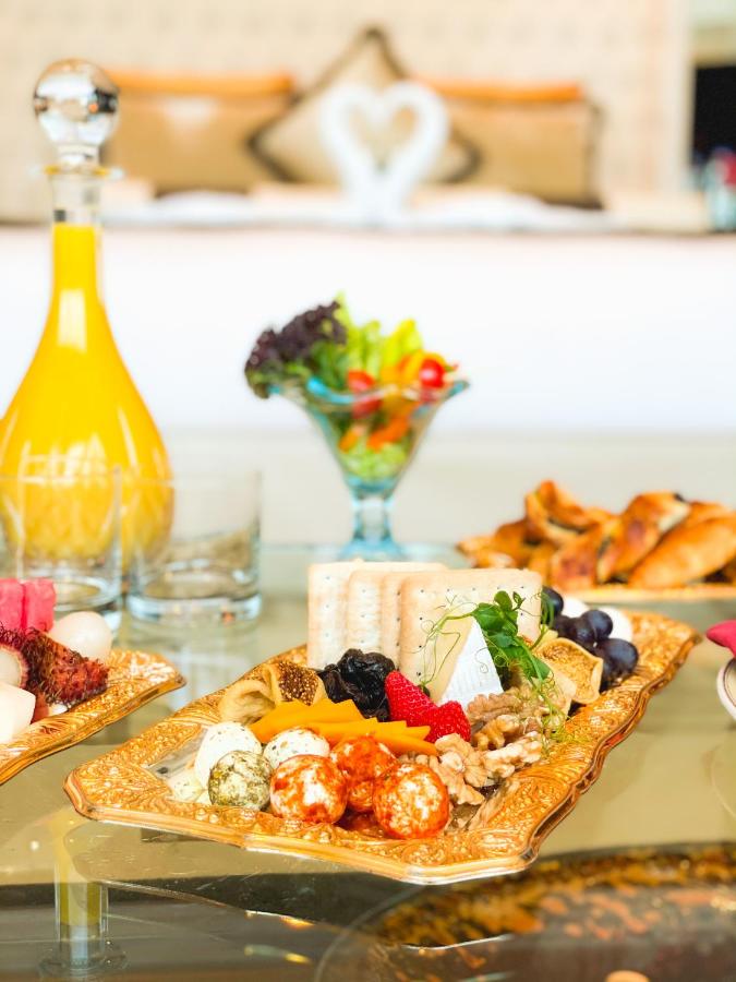 Mövenpick Grand Al Bustan photo
