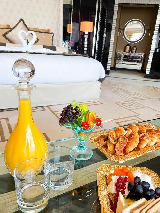 Mövenpick Grand Al Bustan photo