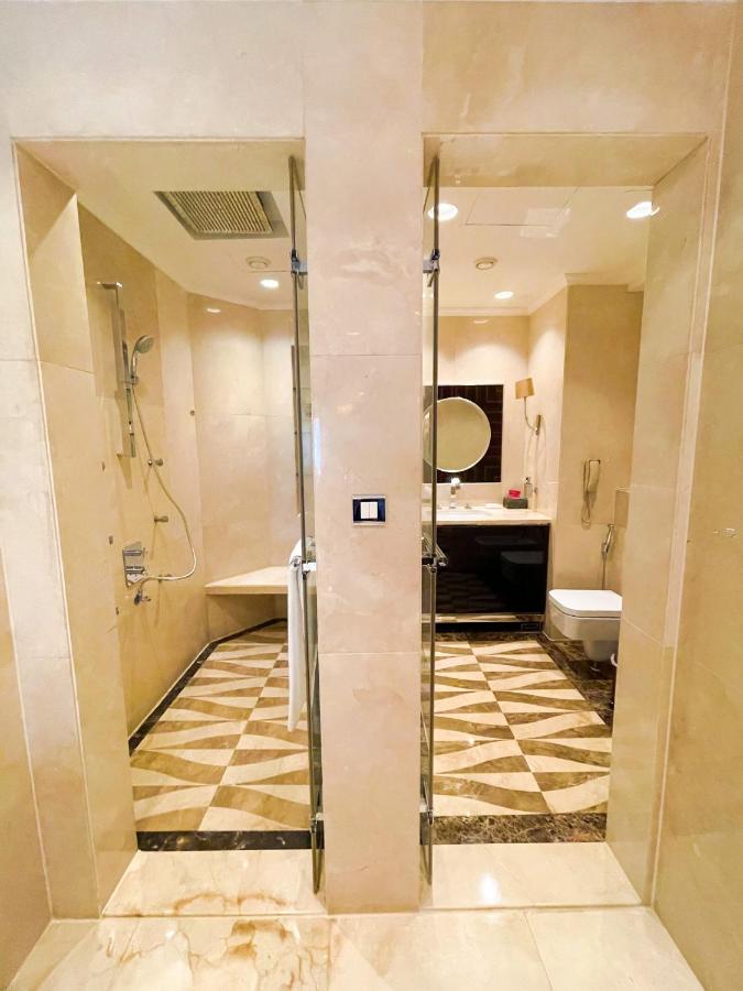 Mövenpick Grand Al Bustan photo