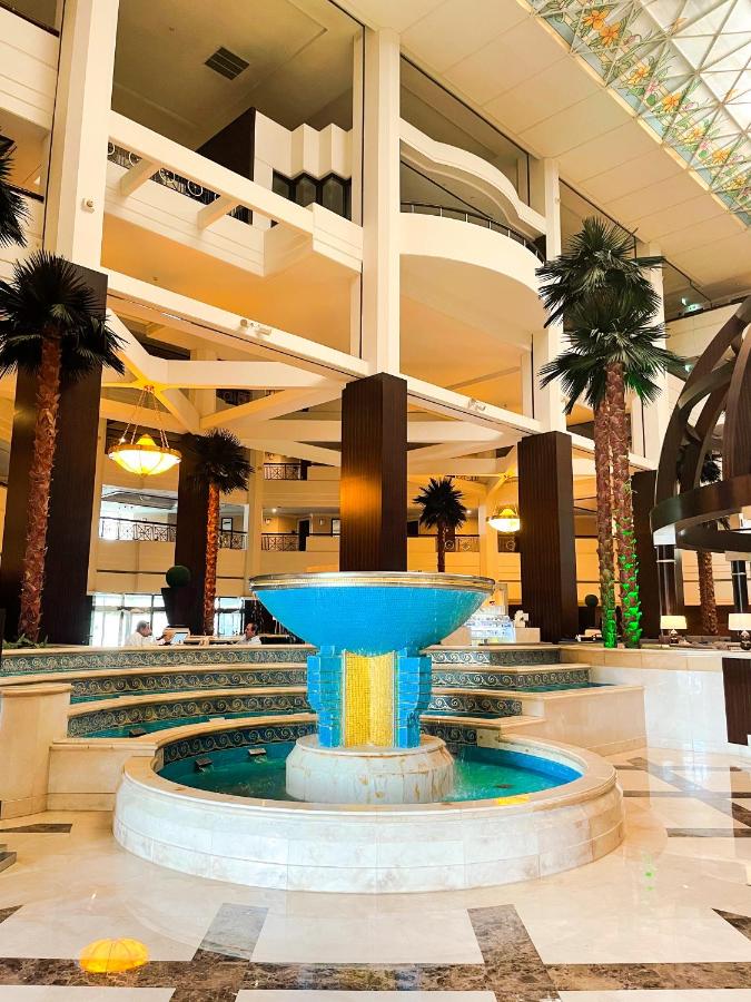 Mövenpick Grand Al Bustan photo