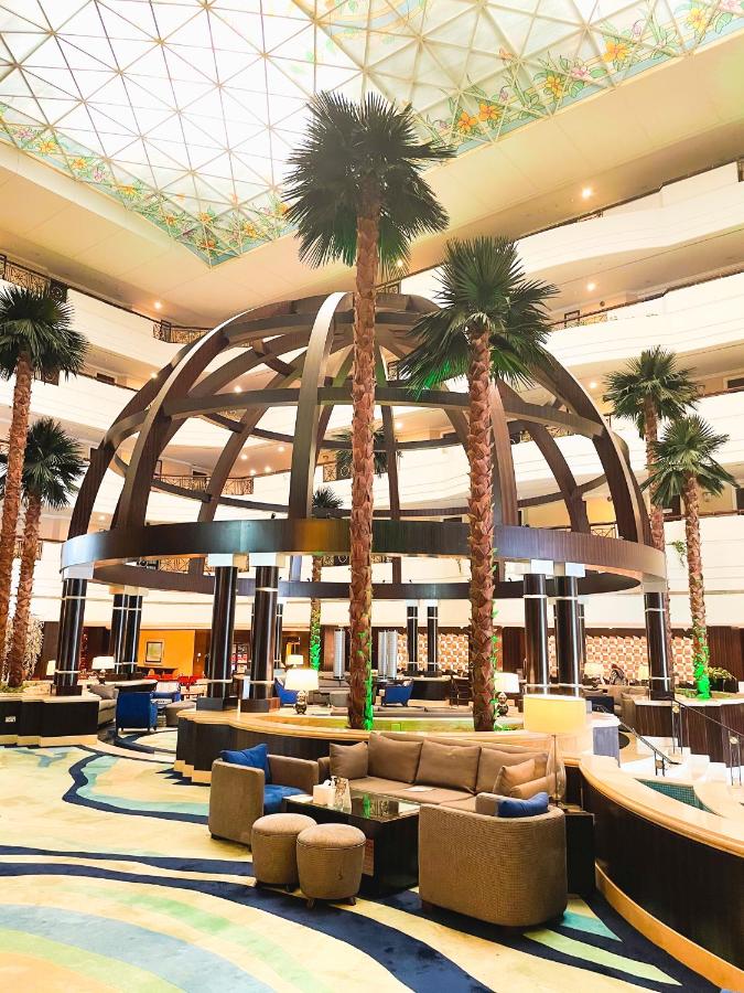 Mövenpick Grand Al Bustan photo