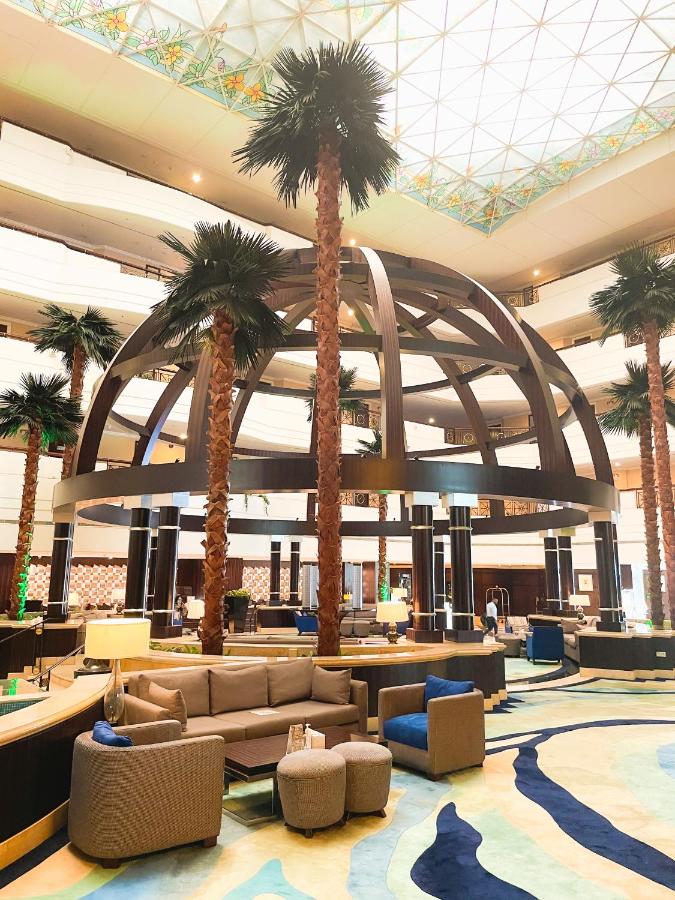Mövenpick Grand Al Bustan photo