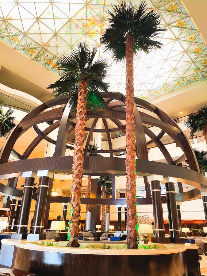 Mövenpick Grand Al Bustan photo