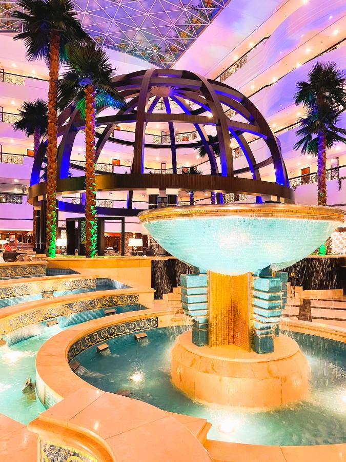 Mövenpick Grand Al Bustan photo