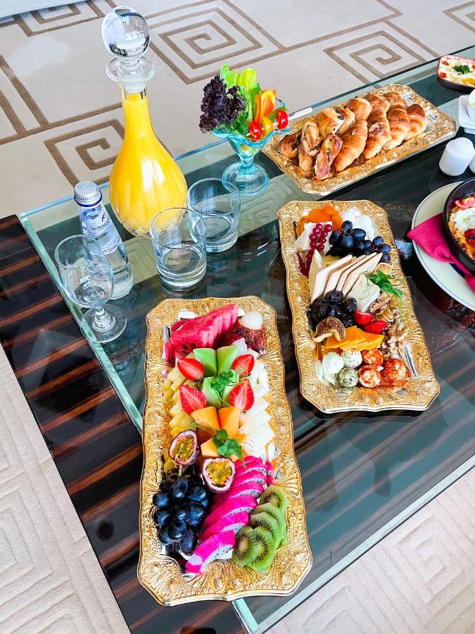 Mövenpick Grand Al Bustan photo