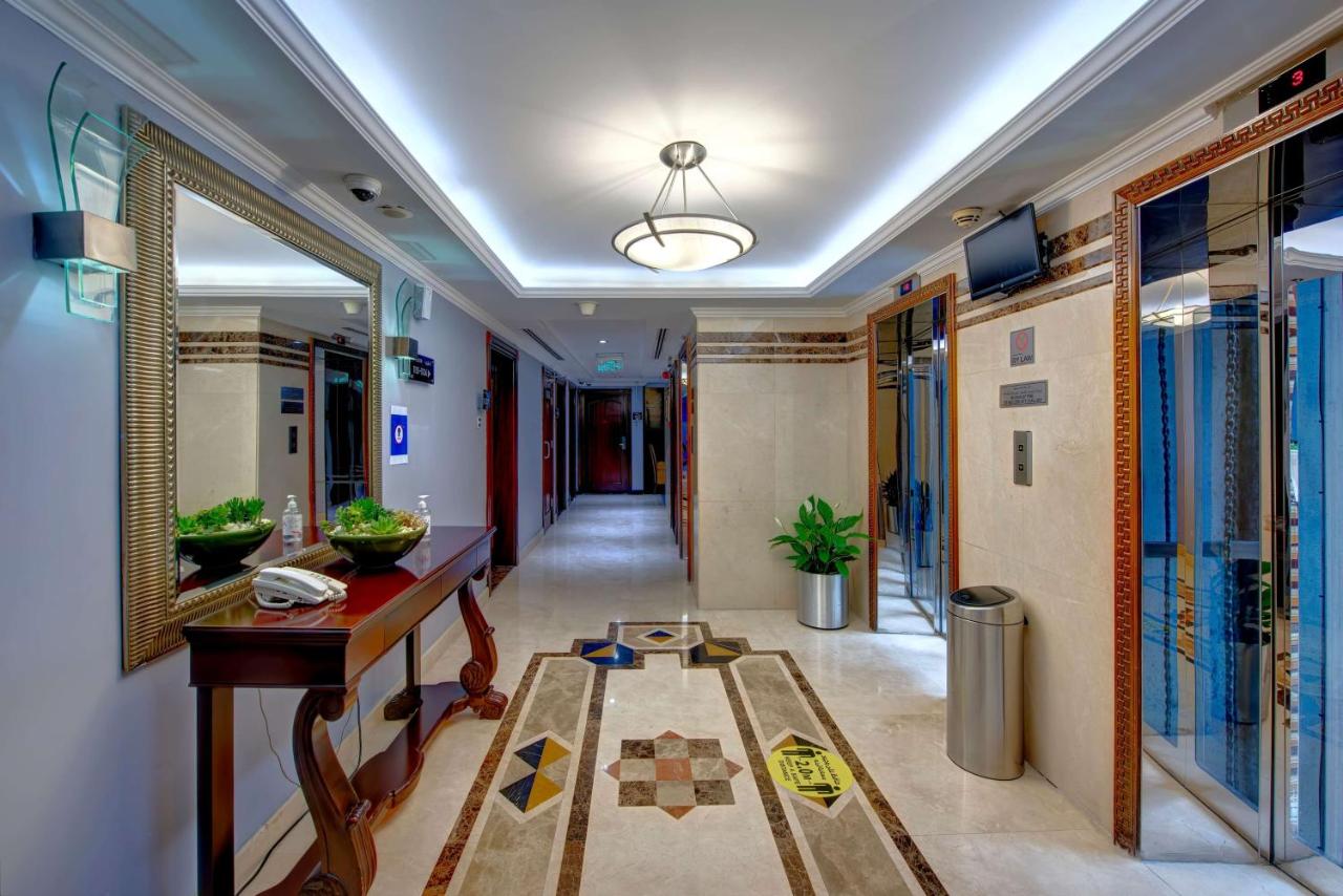 Howard Johnson Plaza by Wyndham Dubai Deira photo
