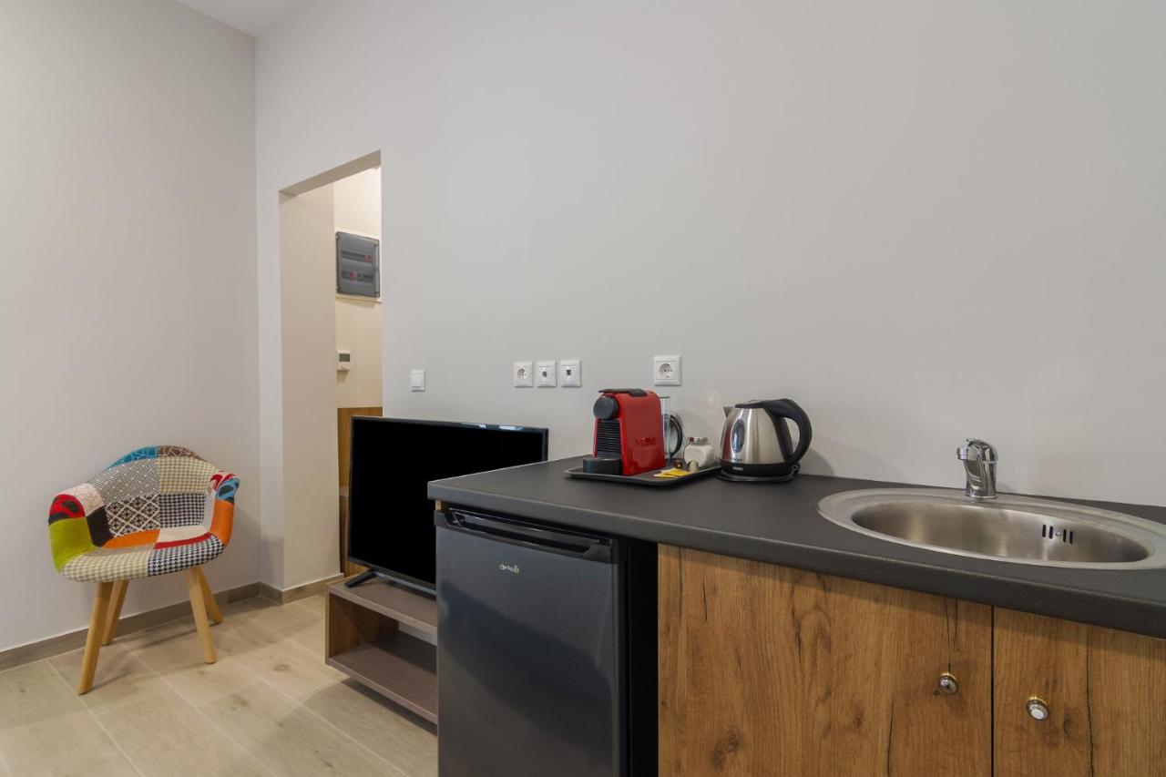 105 Adrianou Plaka - 5