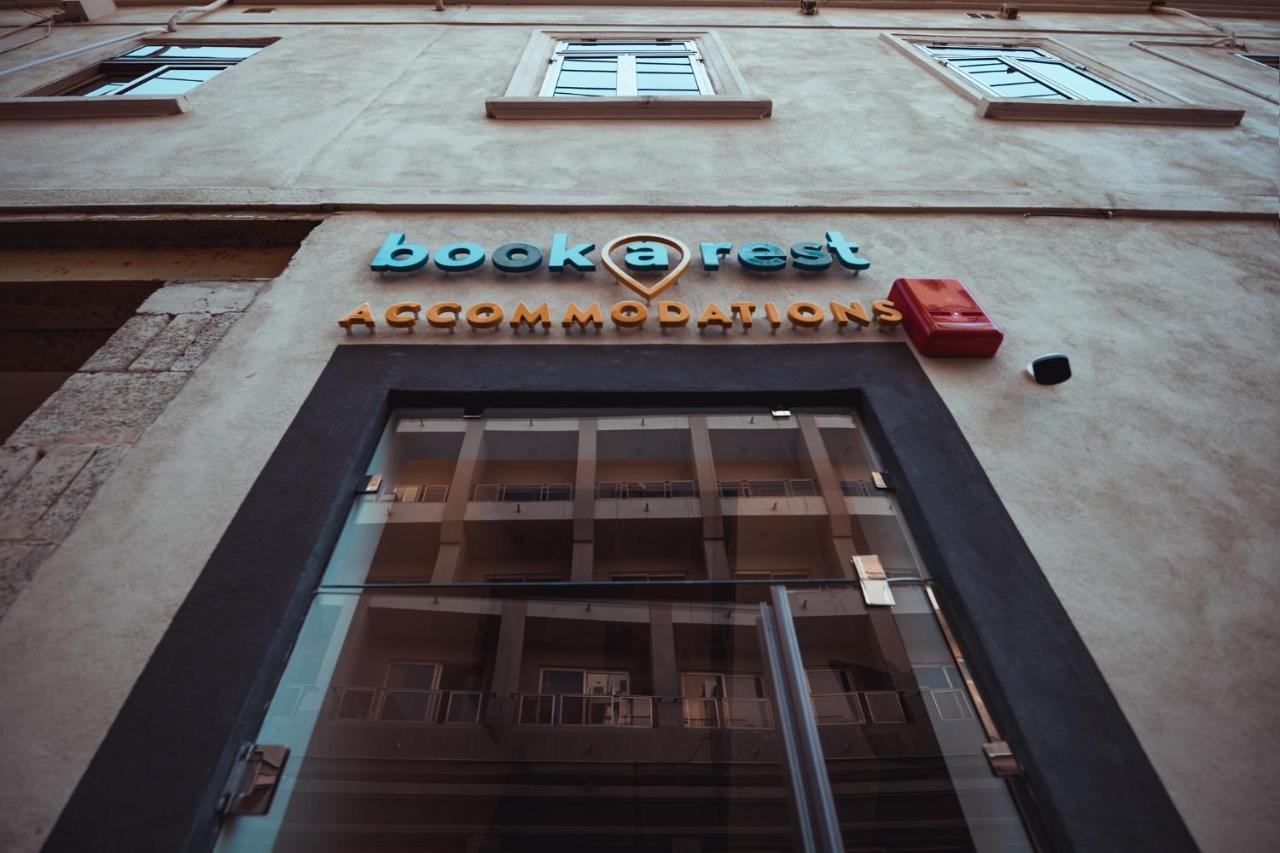 Bookarest Hostel Malta