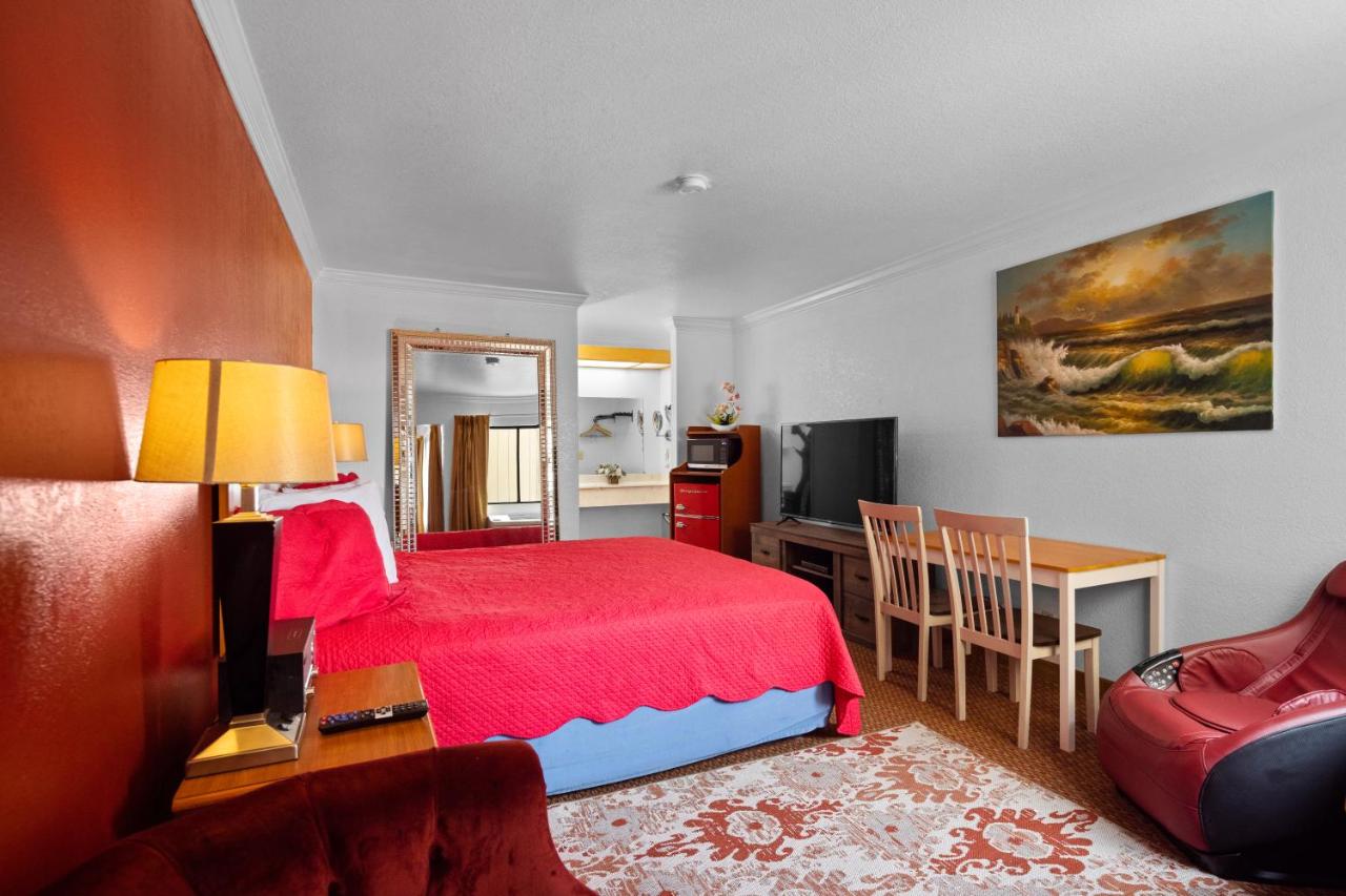 Americana Inn Motel — photo 19