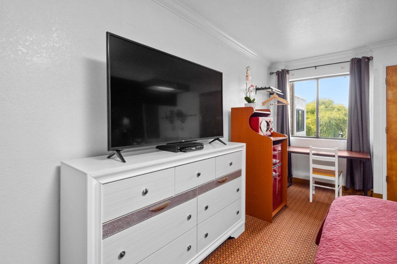 Americana Inn Motel — photo 9