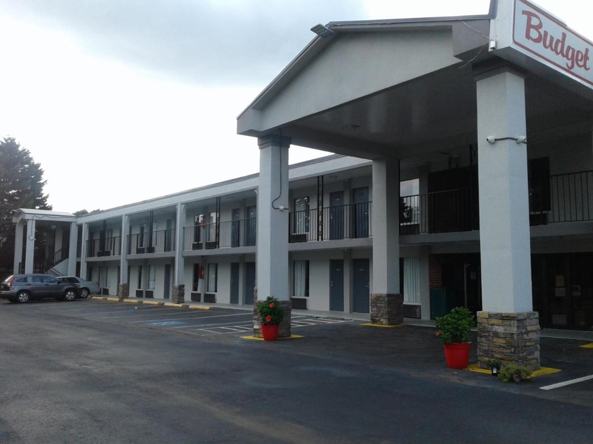 Budget Inn — photo 9