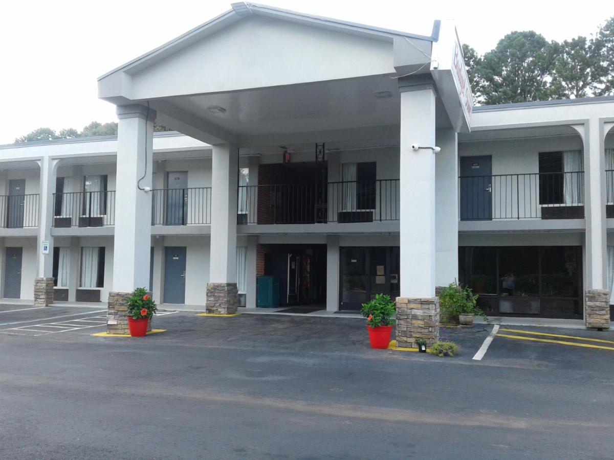 Budget Inn — photo 5