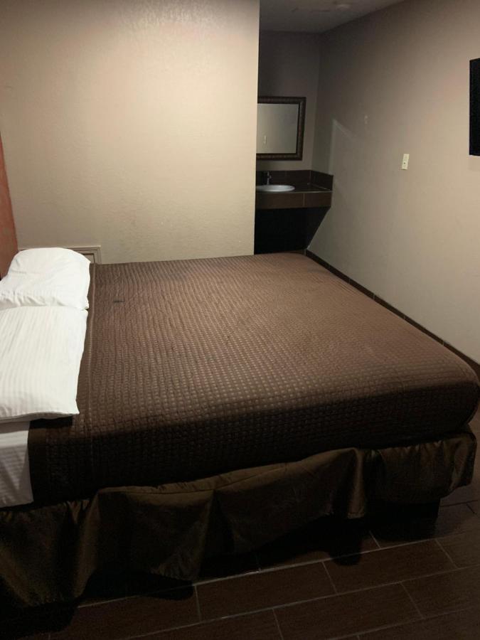 Relax Inn — photo 19