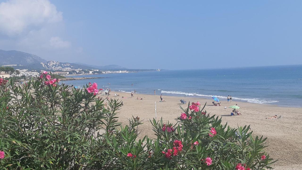 Top-Ferienwohnung im 5***** Ferienhaus direkt am Meer ...