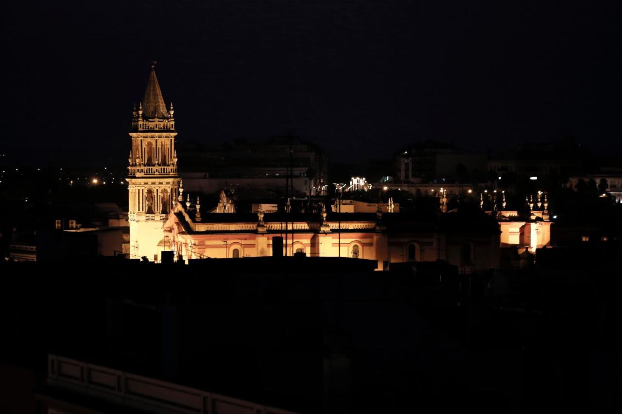 Triana apartment - Cathedral view, Sevilla – Bijgewerkte ...