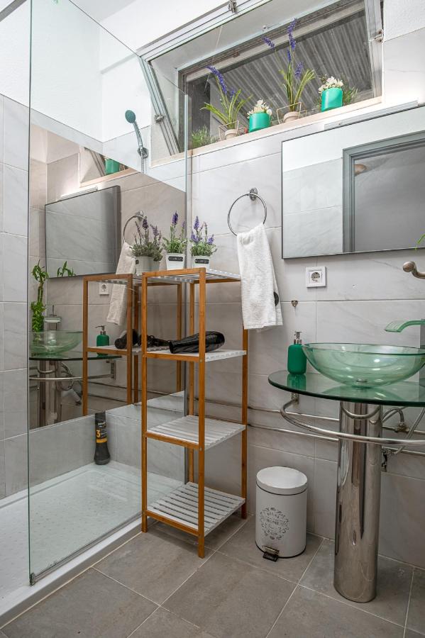 Avenue View Rooms - Guest House - 2