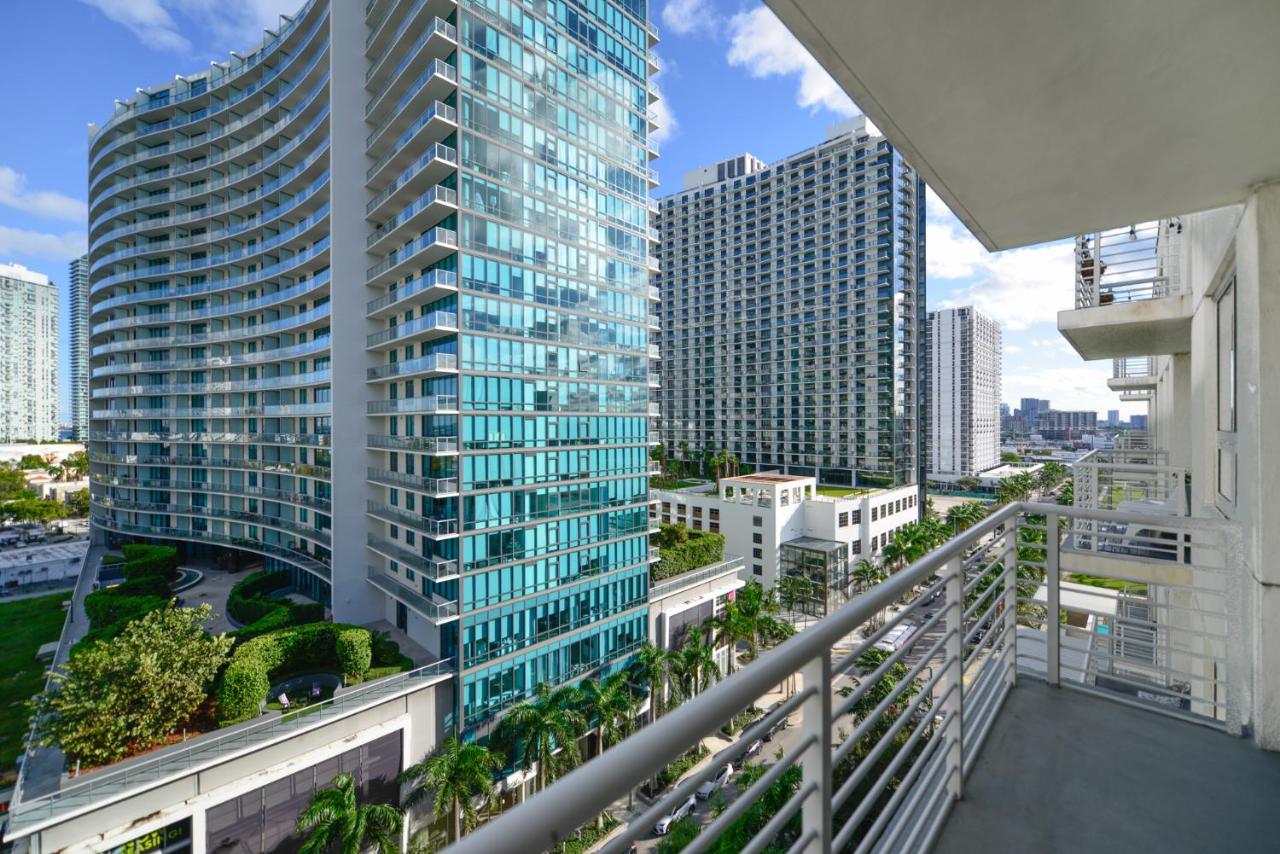 Relax Family Midtown - free parking & Great pool - 5