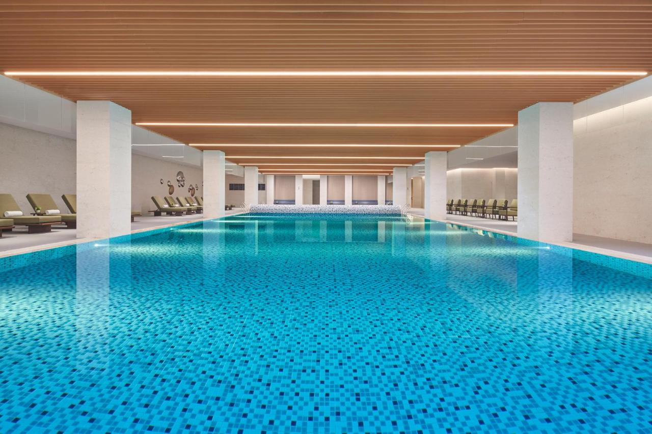 Heated swimming pool: Hyatt Regency Guangzhou Zengcheng