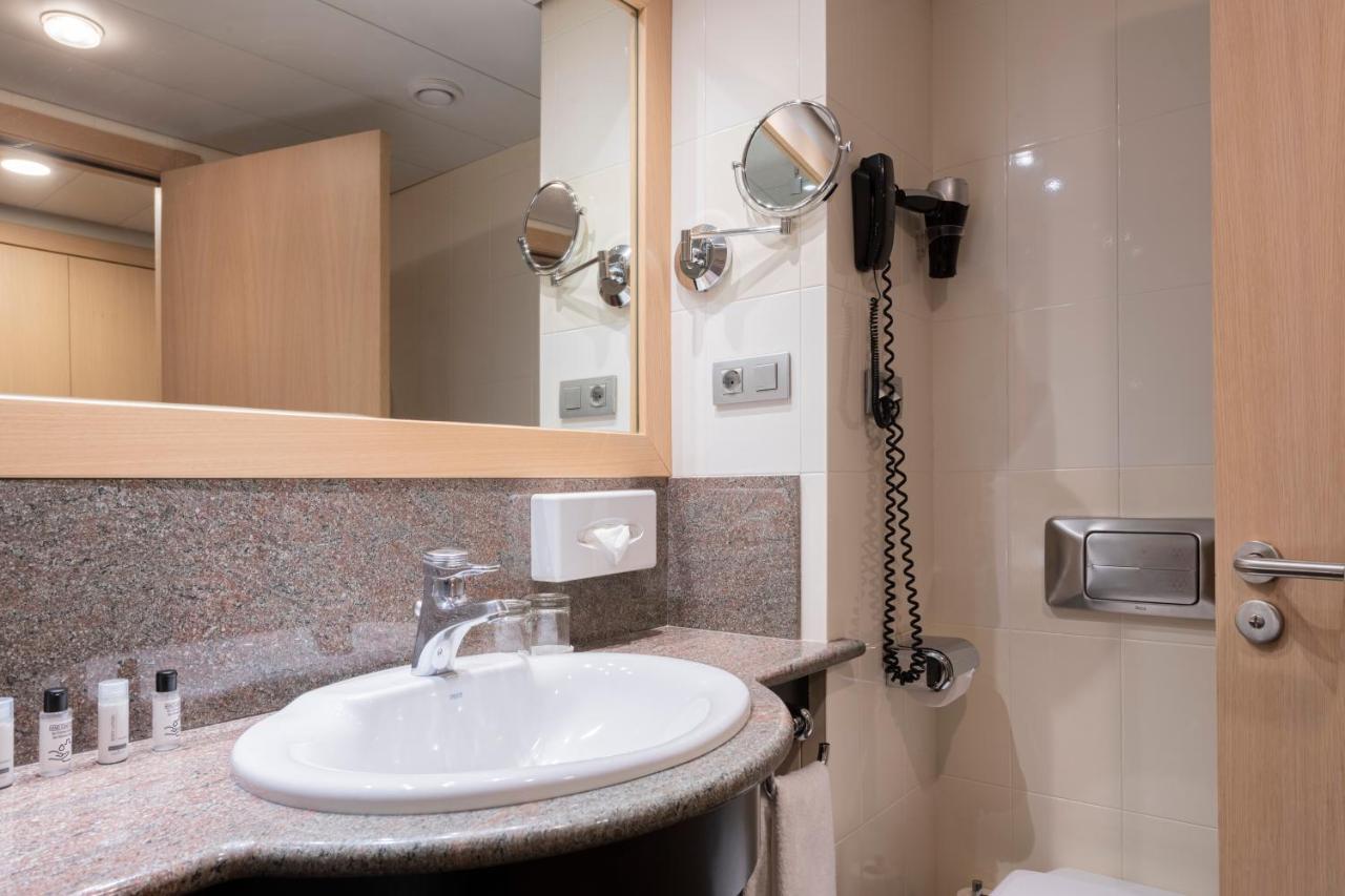 Suites Plaza Hotel & Wellness photo