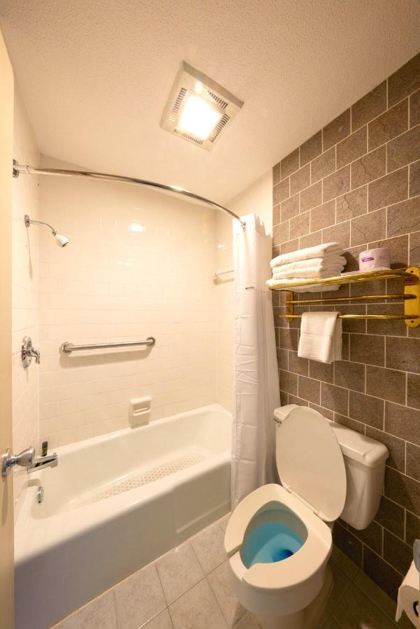 Regency Inn — photo 2